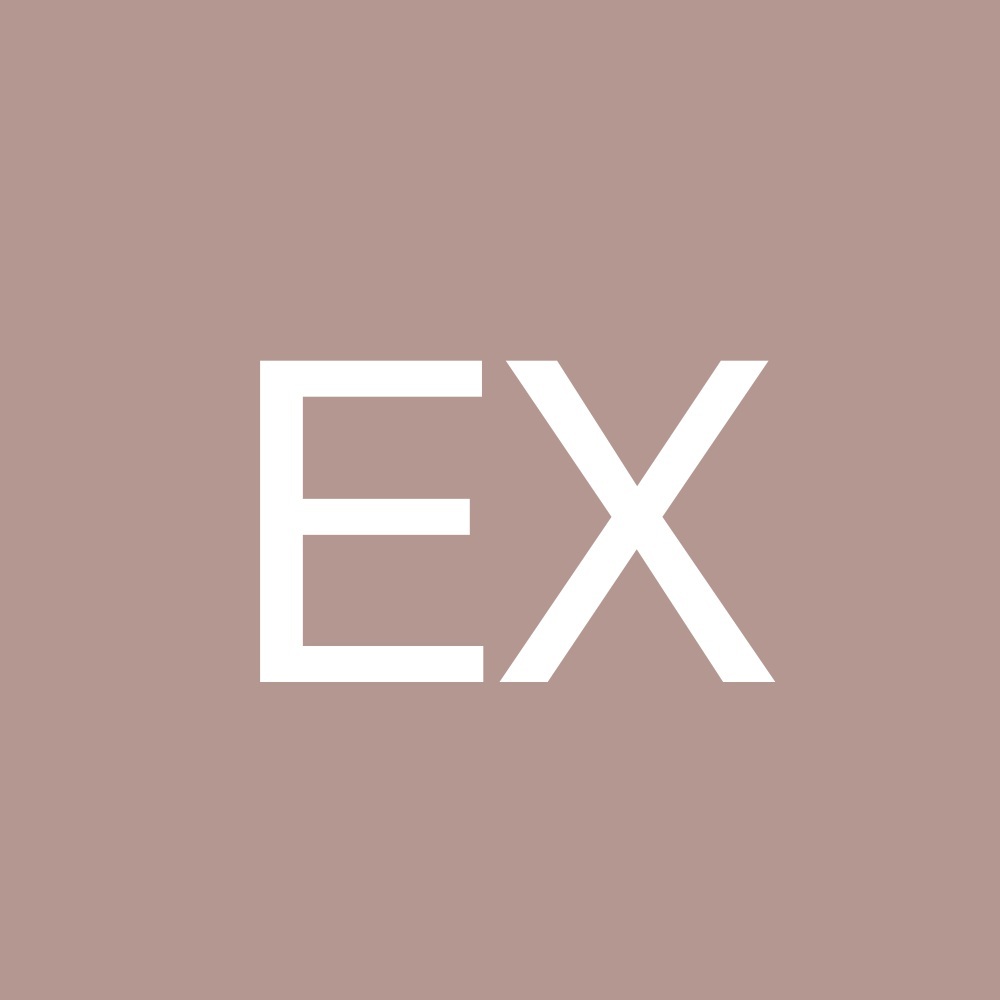 Meet your Posher, Esther